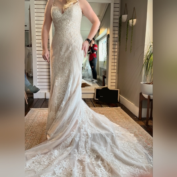 Sottero & Midgley Wedding Dress - Picture 8 of 8